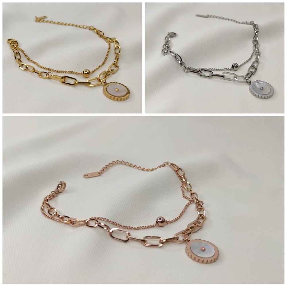 Bracelet